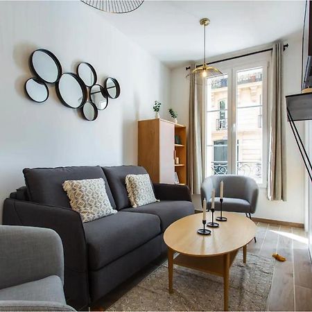 Cmg Place De Clichy - Metro Europe Apartman Párizs Kültér fotó